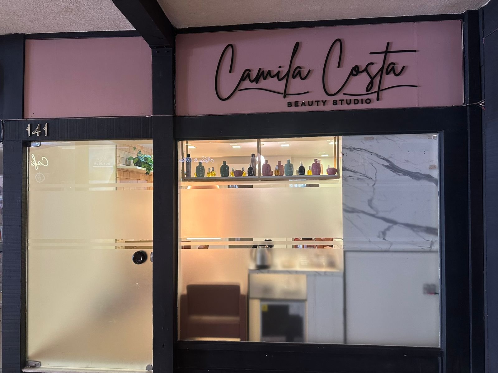 Camila Costa - Beauty Studio